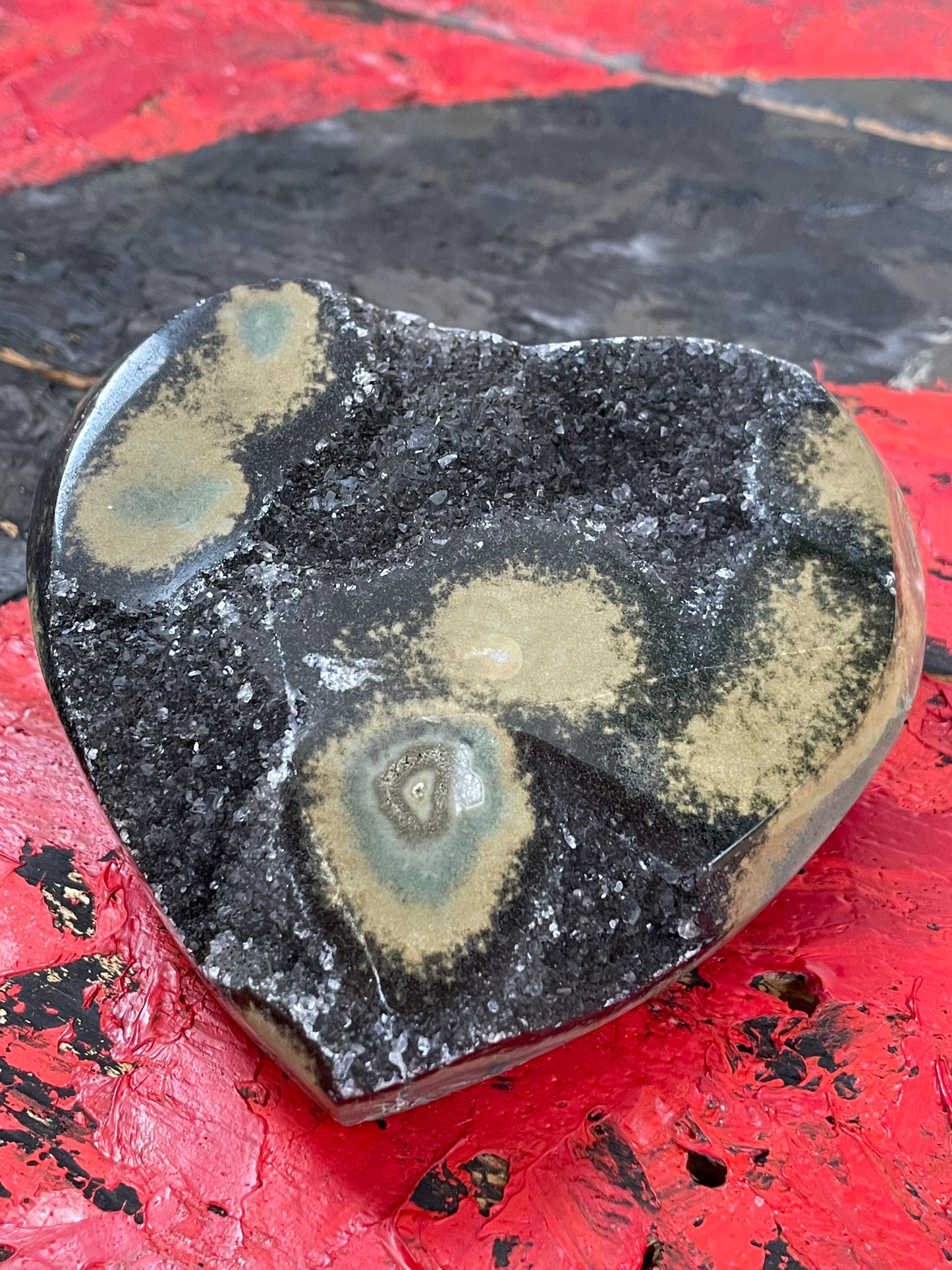 Jasper Black Druzy Heart with Yellow-Green Stalactite Eye from Uruguay