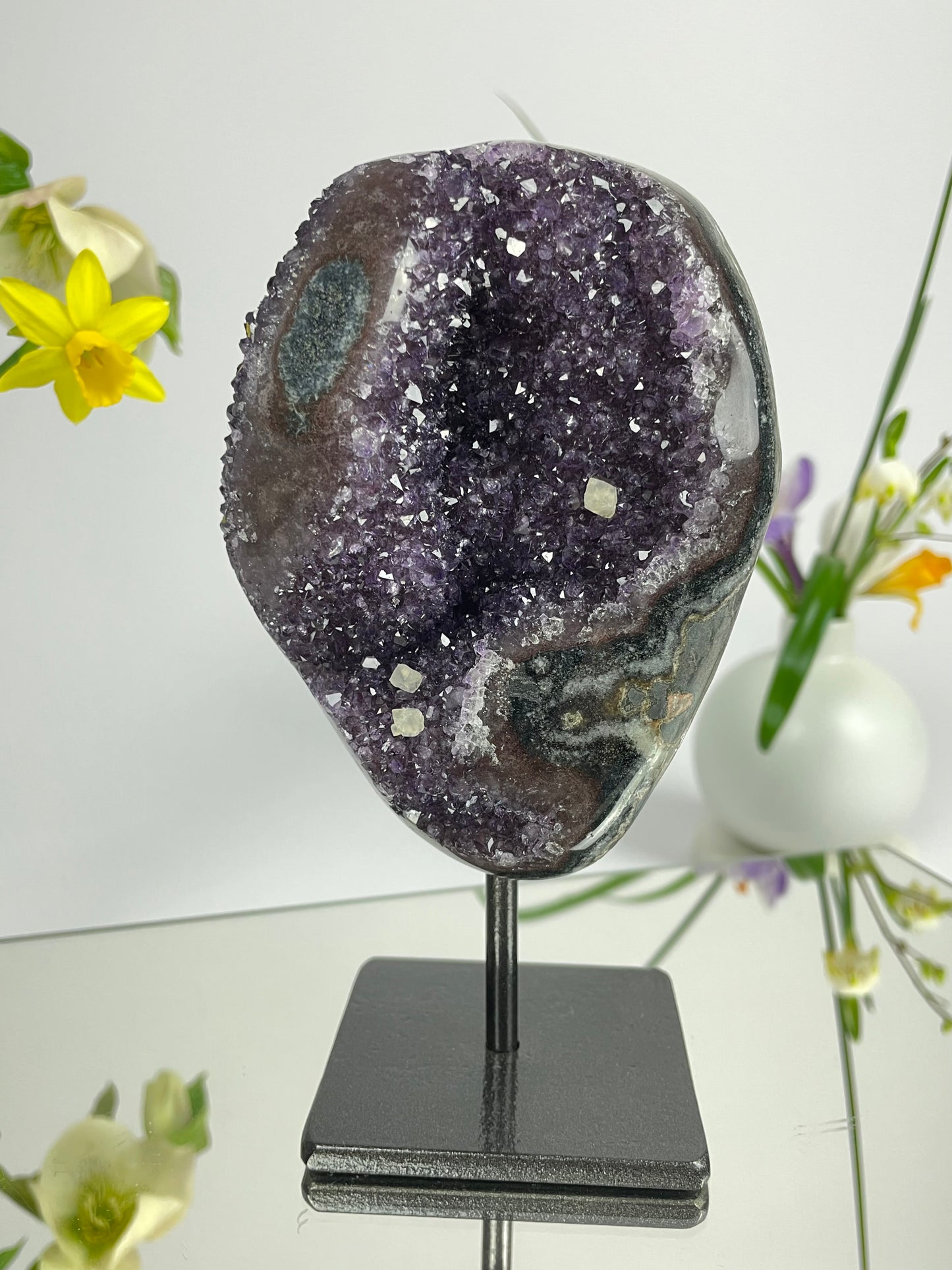 Amethyst Geode Stand with Calcite from Uruguay