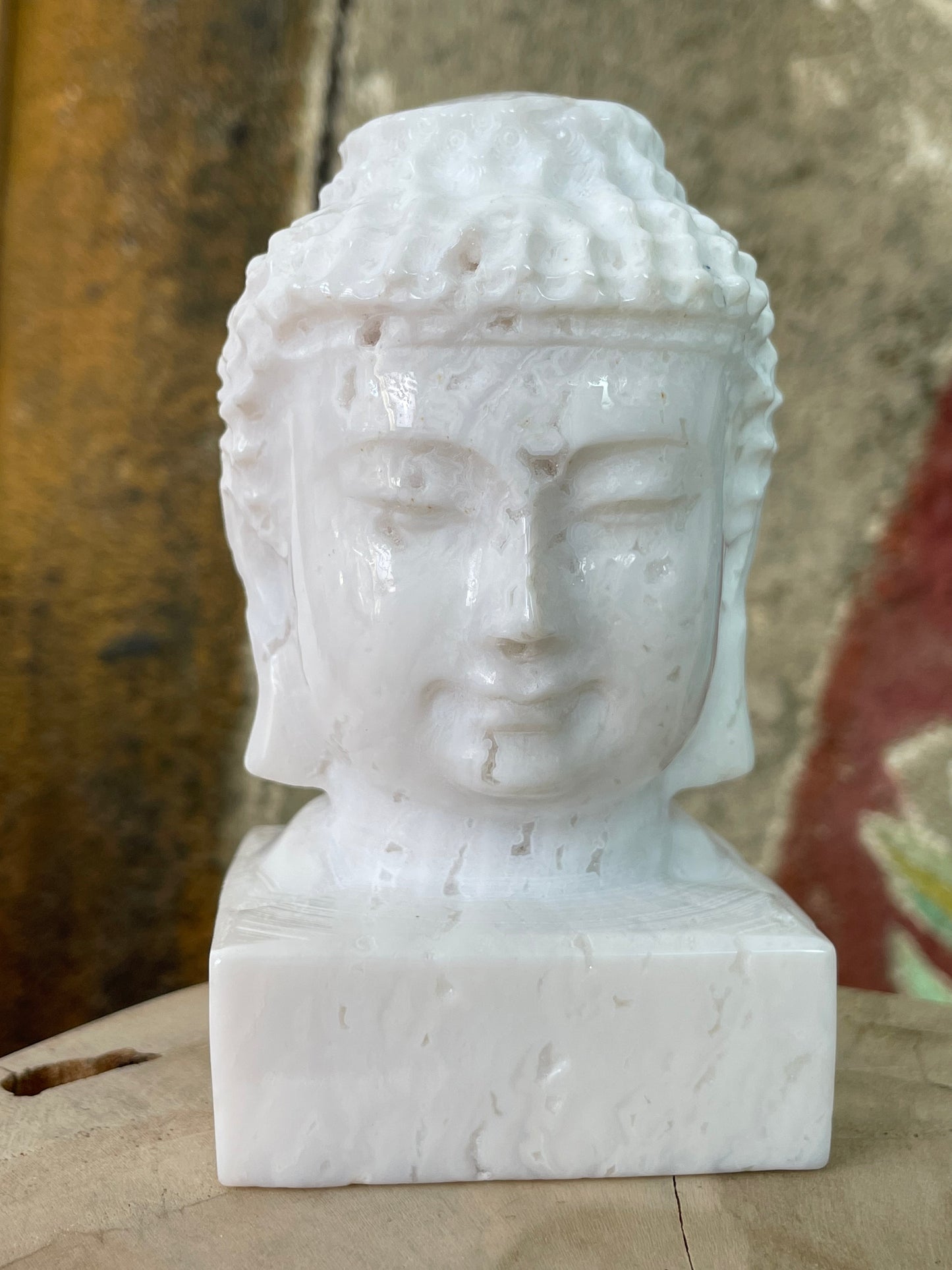Buddha Sculpture White Lace Agate