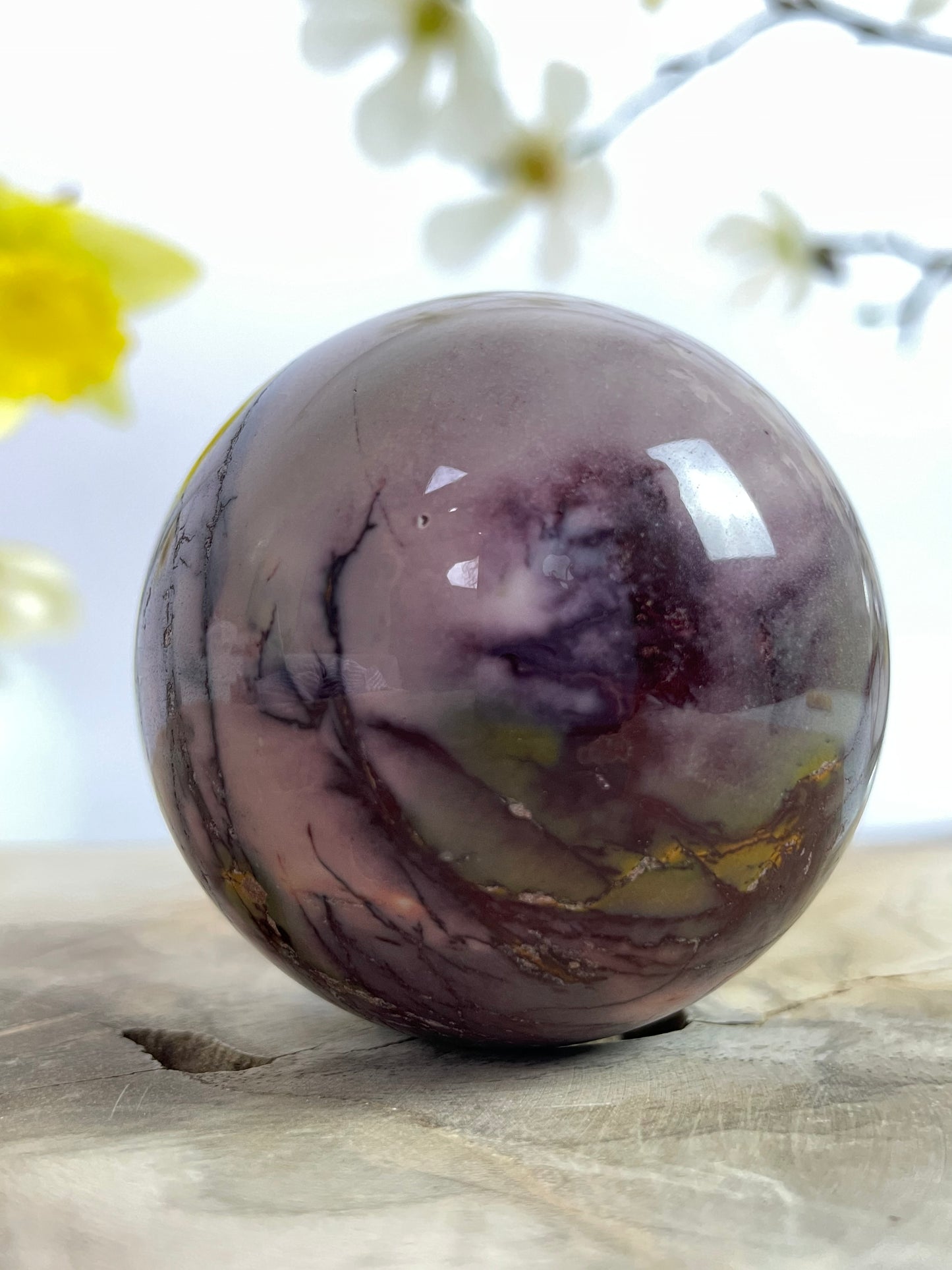 Mookatite Sphere with its Inner World
